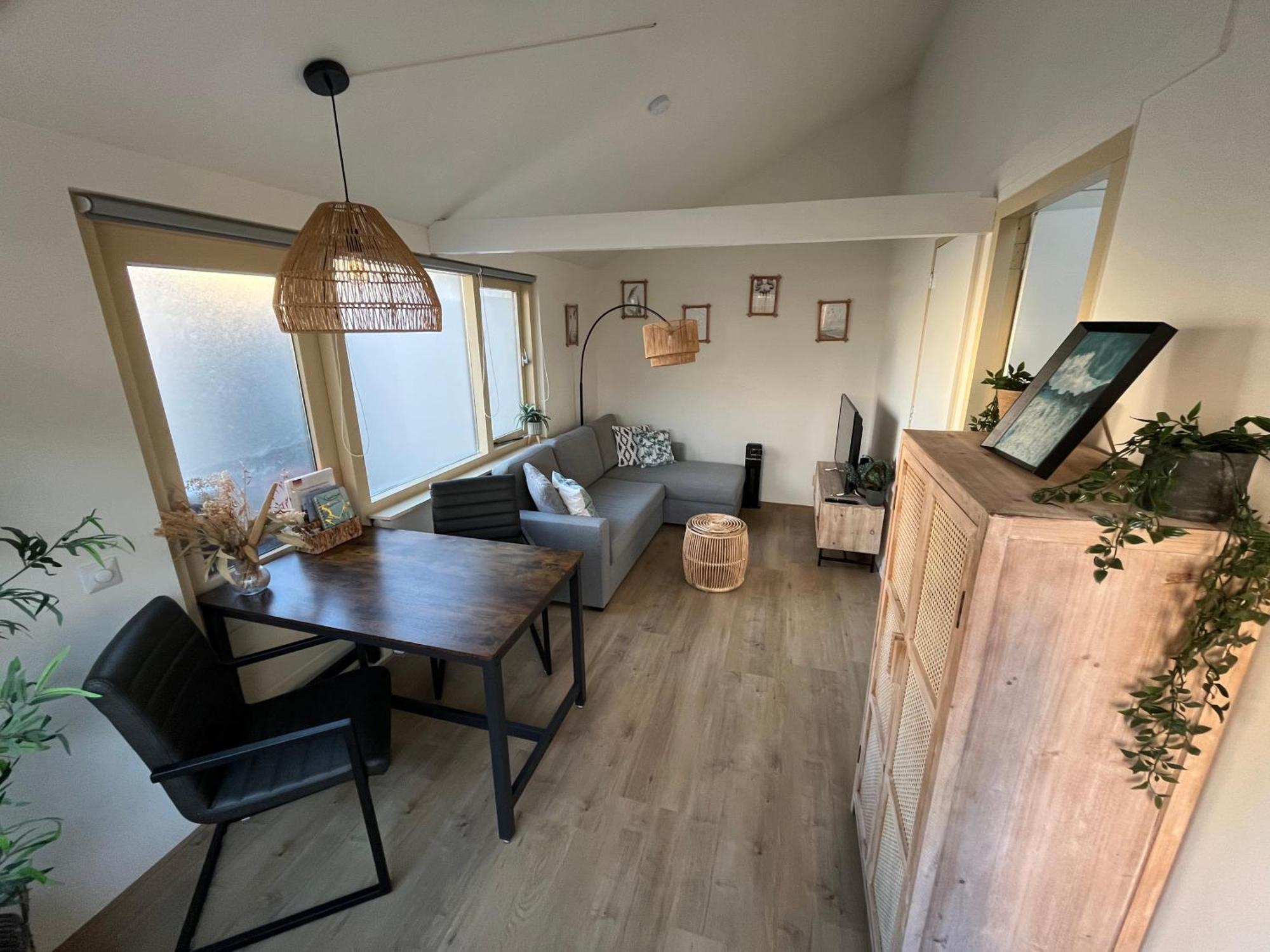 Vakantiehuis Bed & - Free Parking And Close To Beach! *